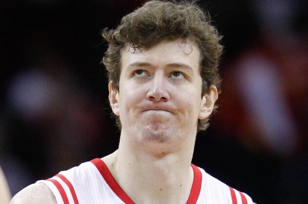 Omer Asik Fined $5,000 for Flopping vs. Spurs