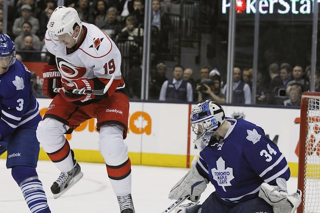 Maple Leafs 6, Hurricanes 3