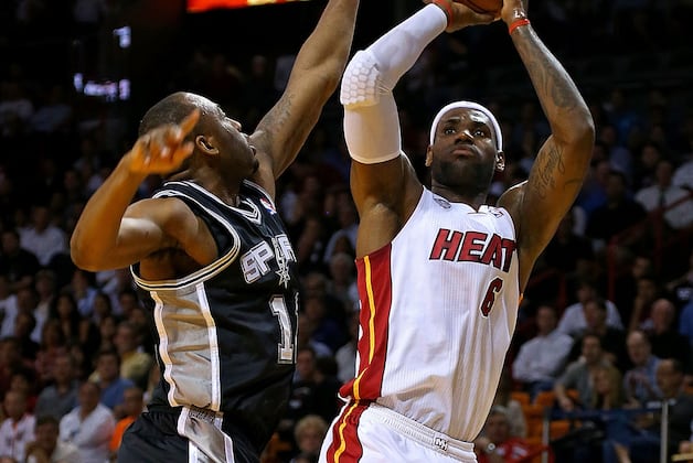 LeBron Finds Pleasing Parallels Between Spurs and Heat