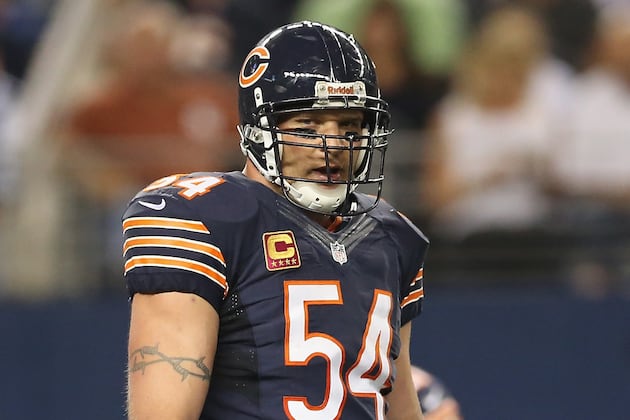 New York Giants: Big Blue a Favorite to Land Former Bears LB Brian Urlacher?