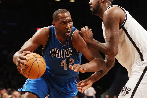 Brand Replaces Wright in Mavs' Starting Lineup