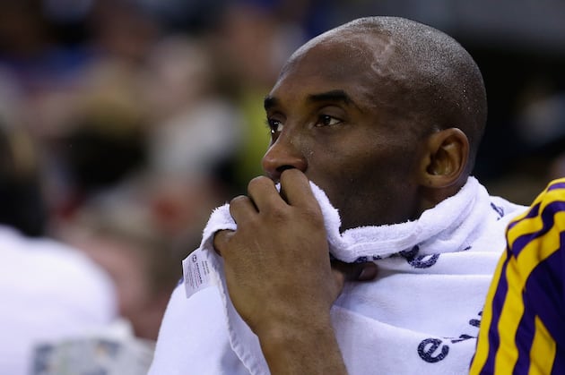 Kobe Plans to Decide Future This Summer