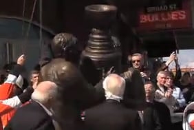 Video: Flyers Unveil Statue Saluting Their Two Cup Wins