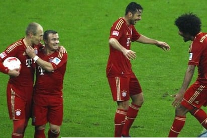 Super Bayern Hit Hamburg for Nine