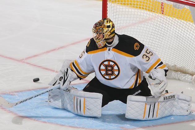 Bruins Back Khudobin Shutout with 2-Goal Third