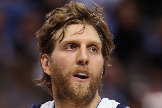Mavs Call on Dirk Nowitzki During Desperate Times