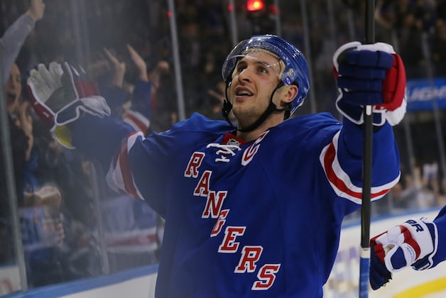 Callahan's 4 Points Lead Rangers Past Jets