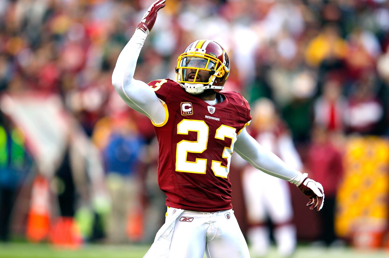 Cornerback DeAngelo Hall Returns to Redskins After Agreeing to OneYear