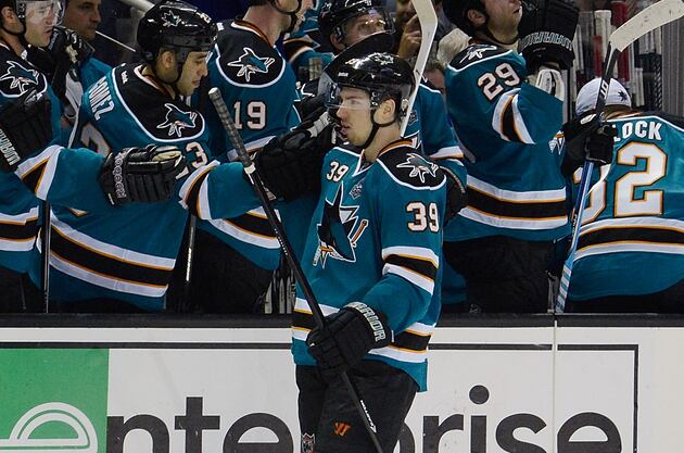 Sharks 3, Canucks 2