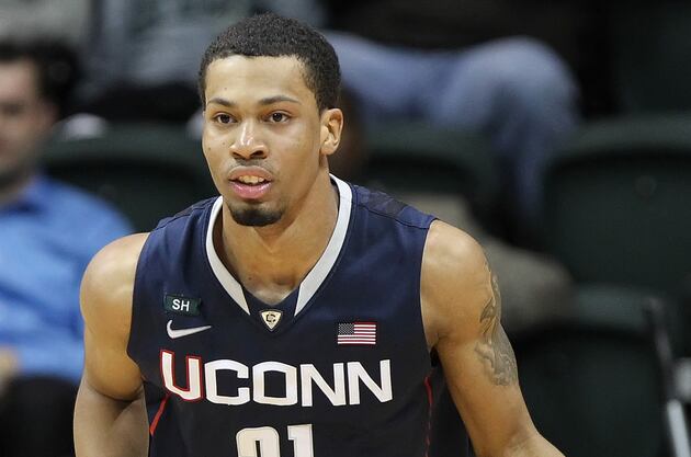 Huskies' Omar Calhoun Makes Freshman All-America Team