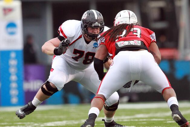 Source: Patriots Work out Ryan Schraeder