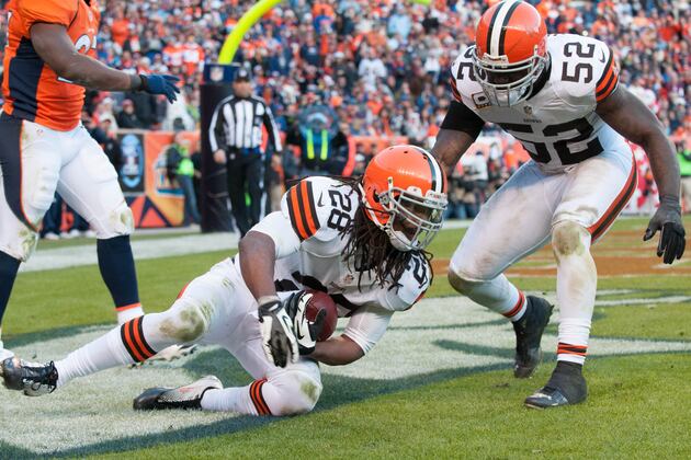 Browns Sign Bogotay, Release Gocong, Young