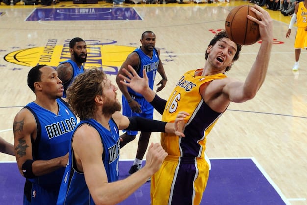Lakers Exploit Mavs' Most Glaring Flaw