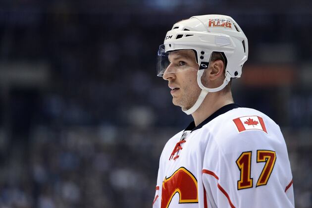 Flames Trade Comeau to Blue Jackets