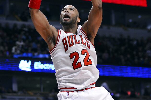 Bulls' Gibson Reinjures Left Knee, MRI Next