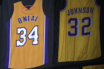 Lakers Botch Shaq's Jersey at Retirement Ceremony