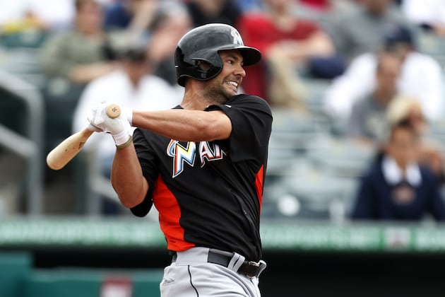 Kotchman Leaves with Apparent Hamstring Injury
