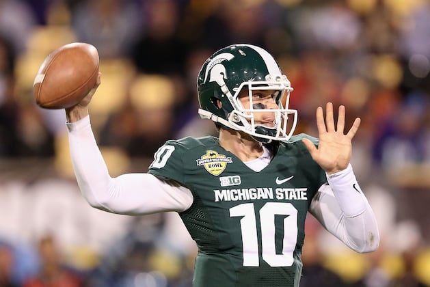 Maxwell Has Edge on His Quarterback Competition