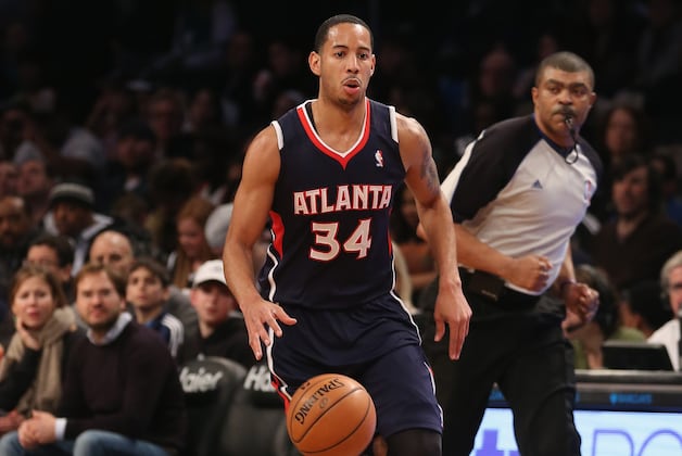 Hawks' Harris in New York for Treatment on Ailing Foot