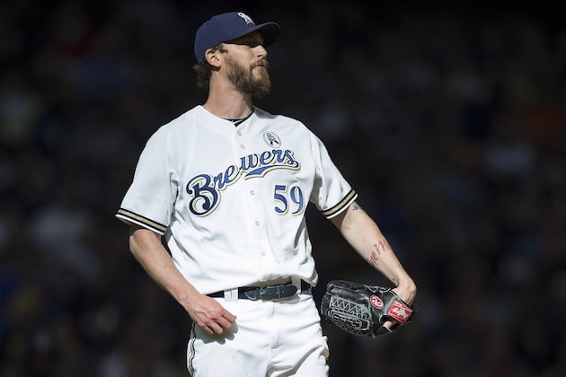 Brewers Sticking with Closer John Axford After Rough Start