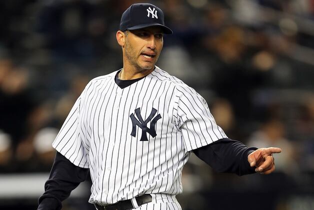 Yankees 4, Red Sox 2