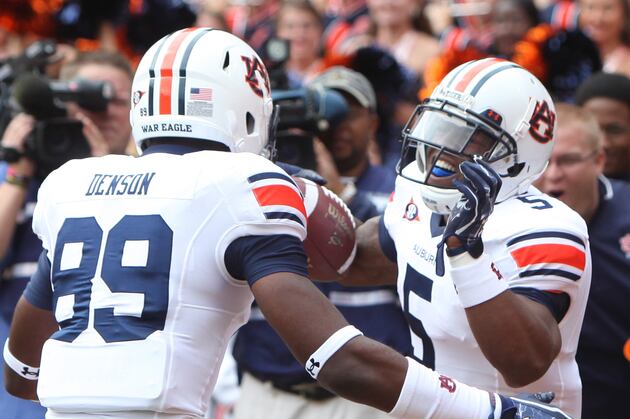 Denson Trying to Emerge Among Inexperienced Wide Outs