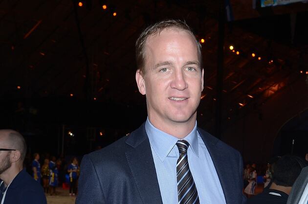 Manning to Give $500,000 to Pat Summitt Foundation