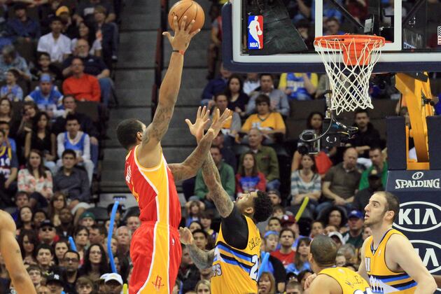 Rockets Cool off Against Nuggets