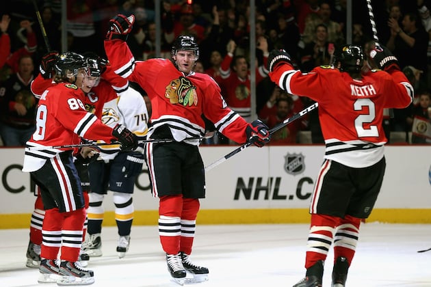 Blackhawks First Team to Clinch Playoff Spot