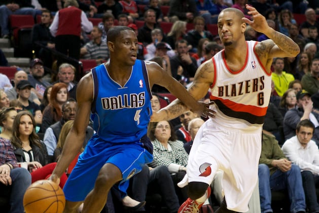 Mavericks Hold on for 96-91 Win over Portland