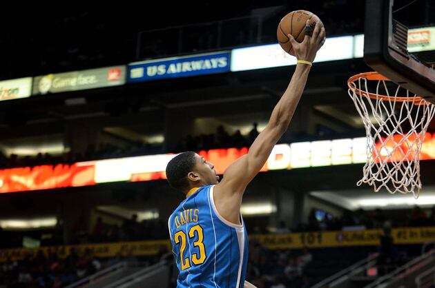 Hornets End Eight-Game Road Streak with 95-92 Win