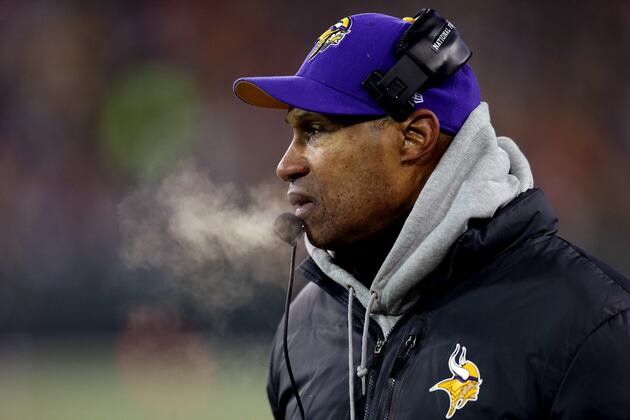 Frazier Wants Winfield to Know the Vikings Want Himback