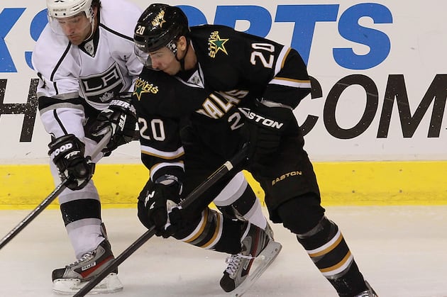 Dvorak Scores Twice in Ducks' Win over Oilers