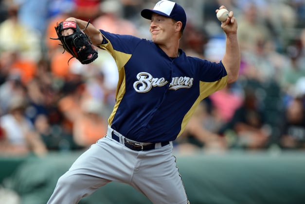Brewers Place Chris Narveson on Disabled List