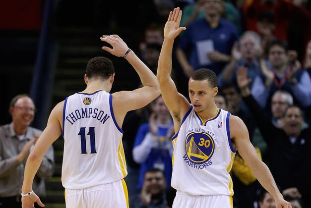 Warriors' Curry, Thompson Set Record for Backcourt Three Pointers Inseason