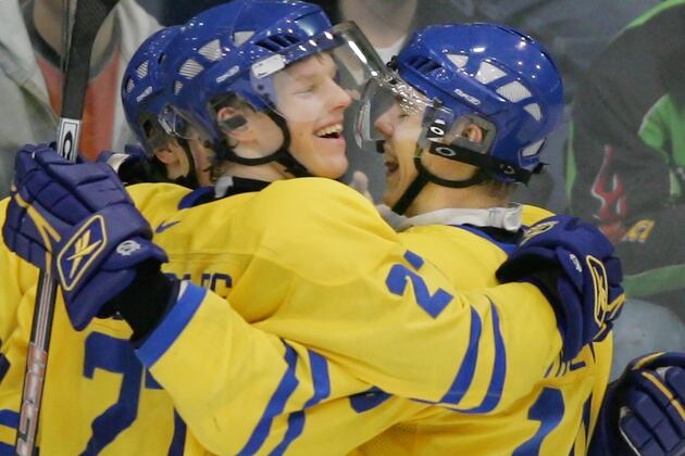 Source: Bruins, Swedish Star Soderberg Agree to Deal