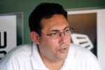 Phils' GM: Halladay Will Get Time to 'Figure It Out'