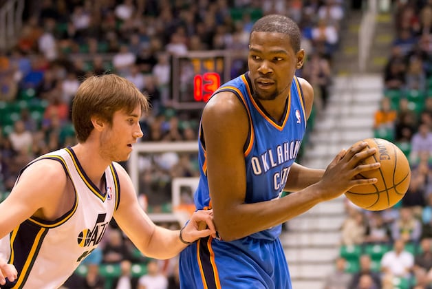Russell Westbrook, Kevin Durant Lead OKC Thunder over Utah Jazz