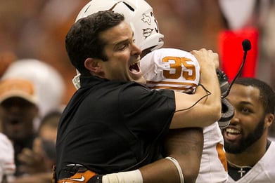 Texas Longhorns DC Manny Diaz Celebrates Latest Commit with a Tweet
