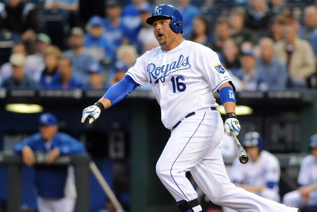 First-place Royals complete sweep of Twins | Wichita Eagle