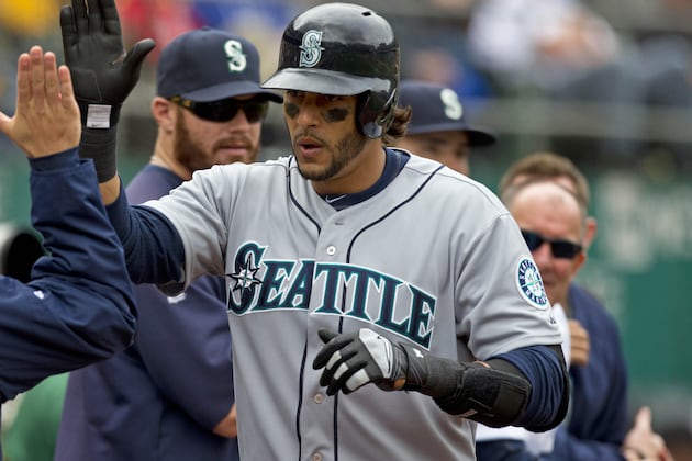 Michael Morse Fractures Pinky, out 3-7 Days