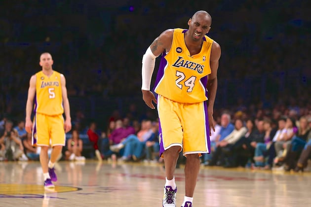Twitter Reacts to Kobe Bryant's Possible Torn Achilles