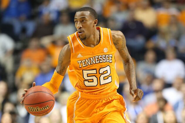 Jordan McRae Returning to Tennessee for Senior Season