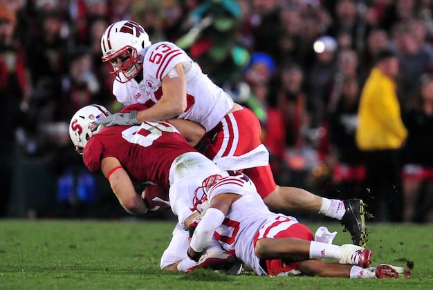 Tom Oates: UW Takes Offensive Approach on Defense