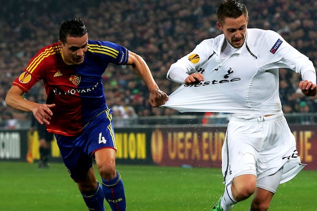 Gylfi Sigurdsson Looking for Tottenham to Kick on Towards Finishing Post
