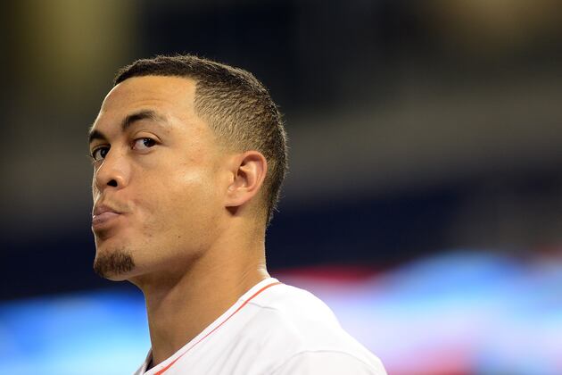 Stanton Will Attempt to Loosen His Aching Left Shoulder Up