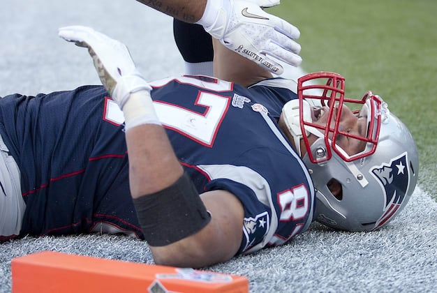 Patriots Re-Sign TE Michael Hoomanawanui