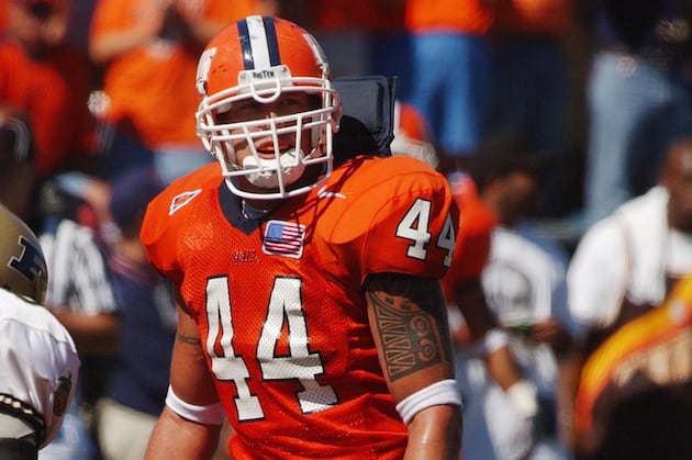 Former LB Matt Sinclair Joins Illini Football Staff