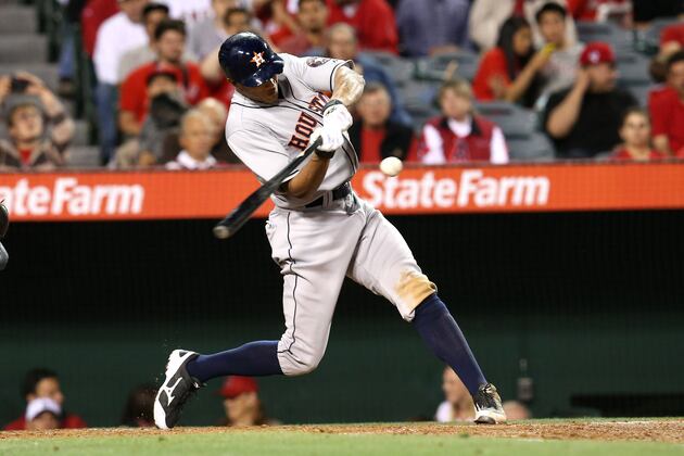 Astros Acknowledge Debt to Jackie Robinson