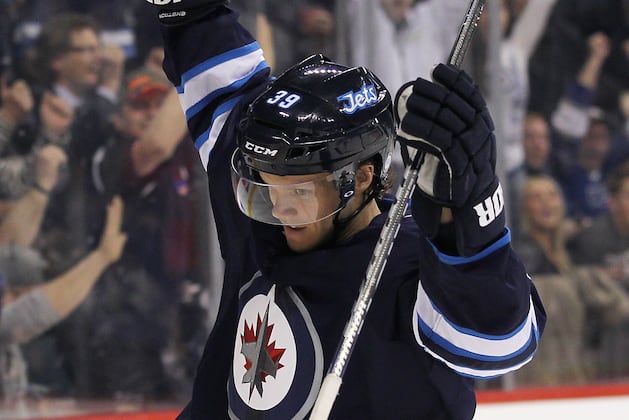 Jets Stay in Playoff Hunt with Fourth Straight Win